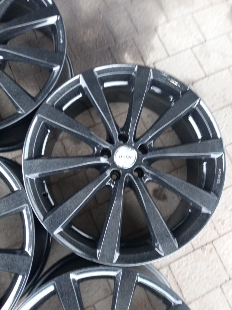 Felgi R20. 5x112. J8,5. Et30. VW, Skoda, Seat, Audi, Mercedes