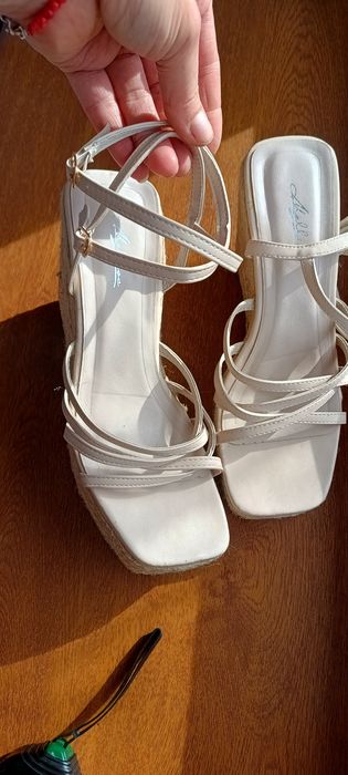 Mulanka espadryle na koturnie.skóra damskie