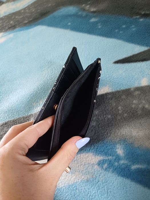 Portfel damski czarny we wzorek