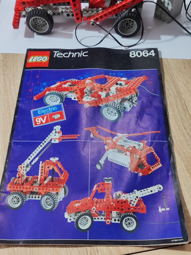 LEGO 8064 Universal Motor Set 9V LEGO Technic