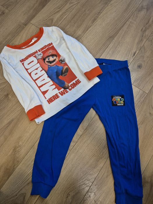 Piżama Mario Bros, Hm