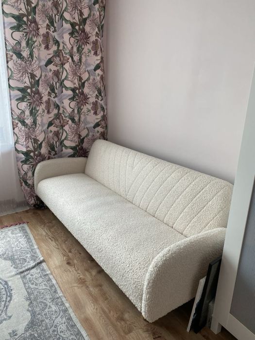 Kanapa boucle baranek z funkcją spania