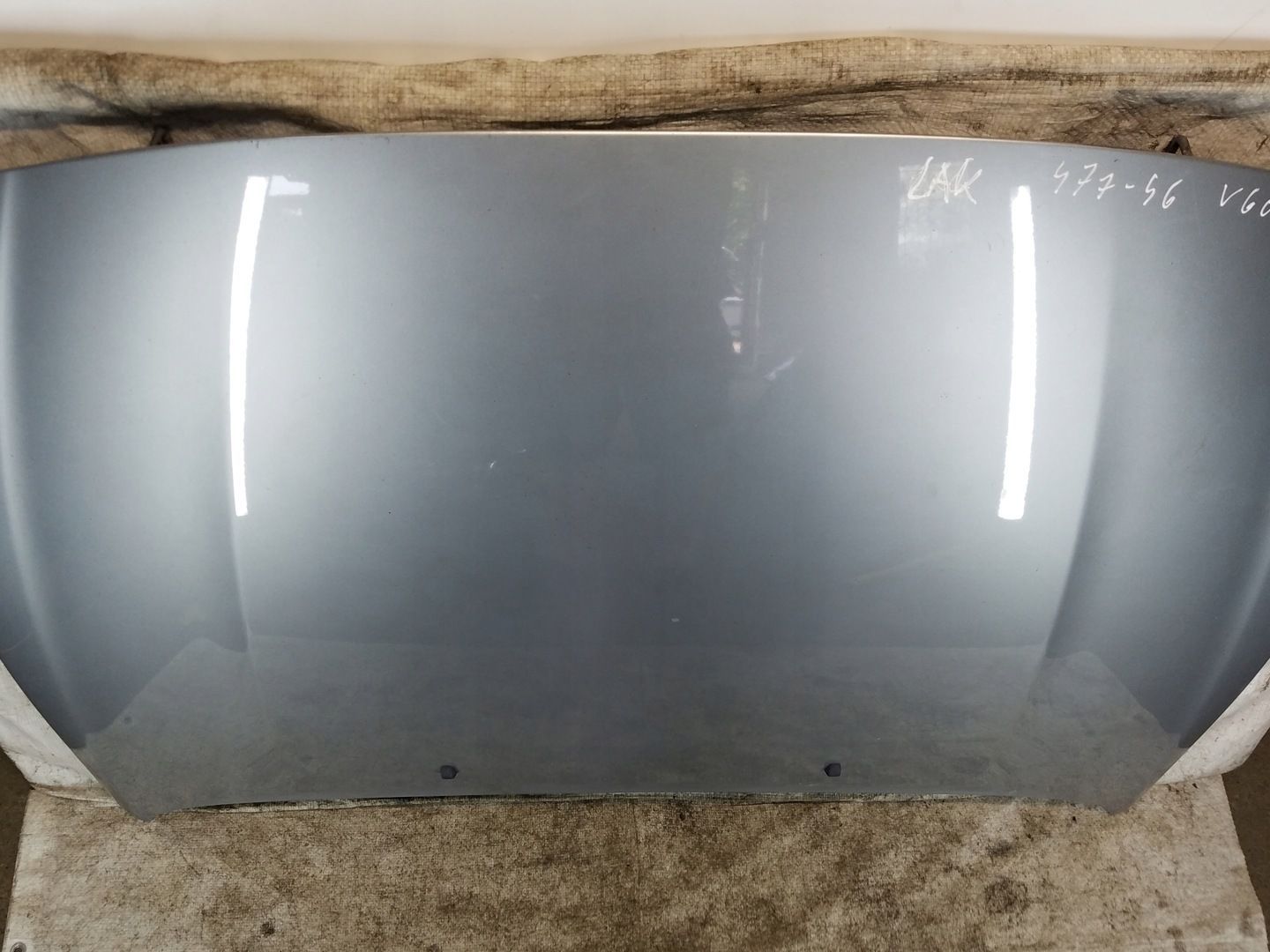 MASKA POKRYWA SILNIKA VOLVO V60 S60 II KOD 477-46