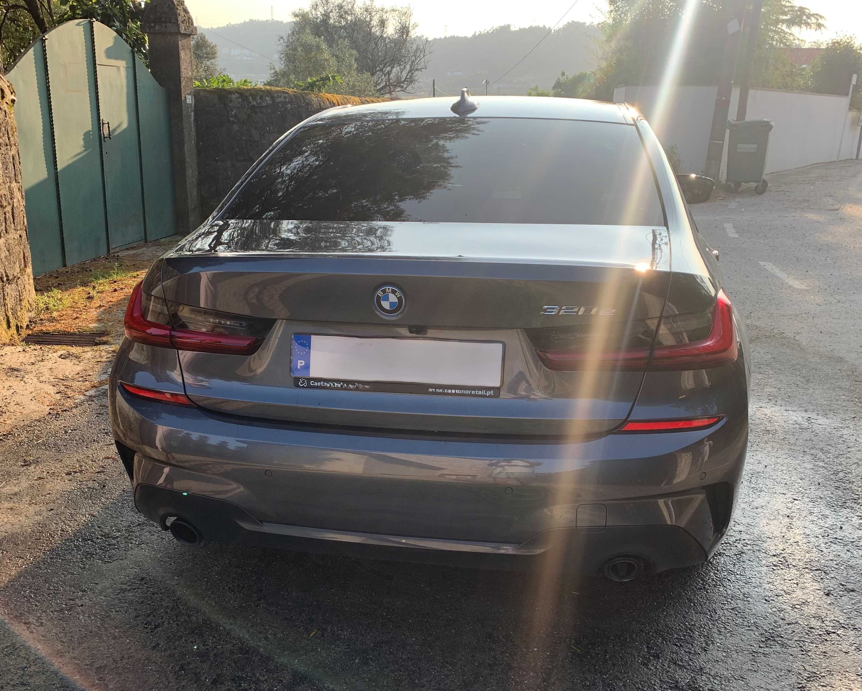 BMW 320e Plug-in Hybrid 2021 - Excelente Estado!
