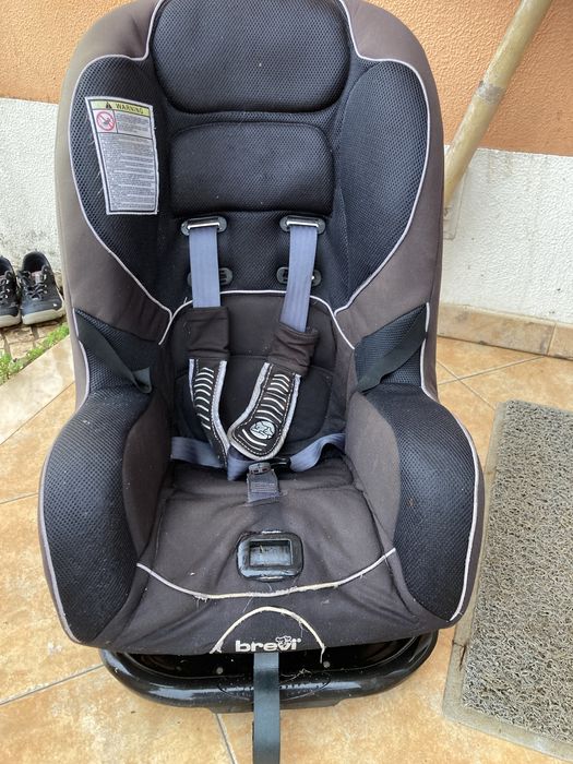 Cadeira auto da Brevi para crianças em bom estado