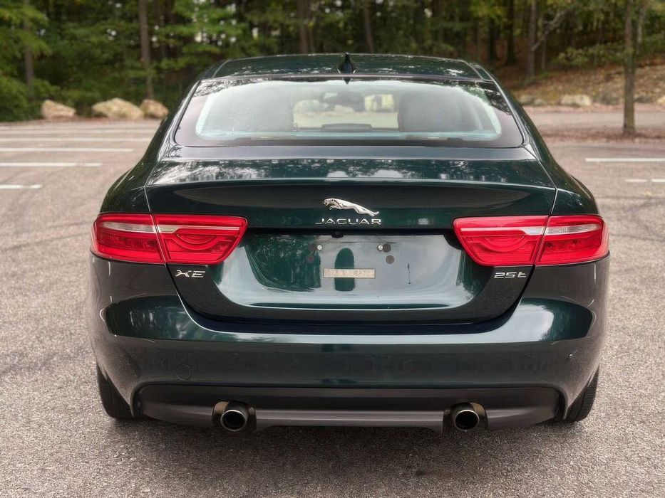 Jaguar XE 25t Prestige      2017
