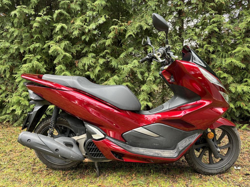 Honda pcx 125 skuter kategoria B stan idealny