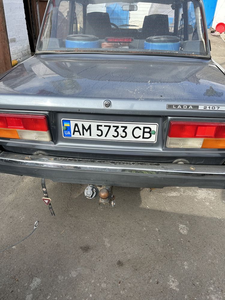 Авто ВАЗ 2107 інжектор