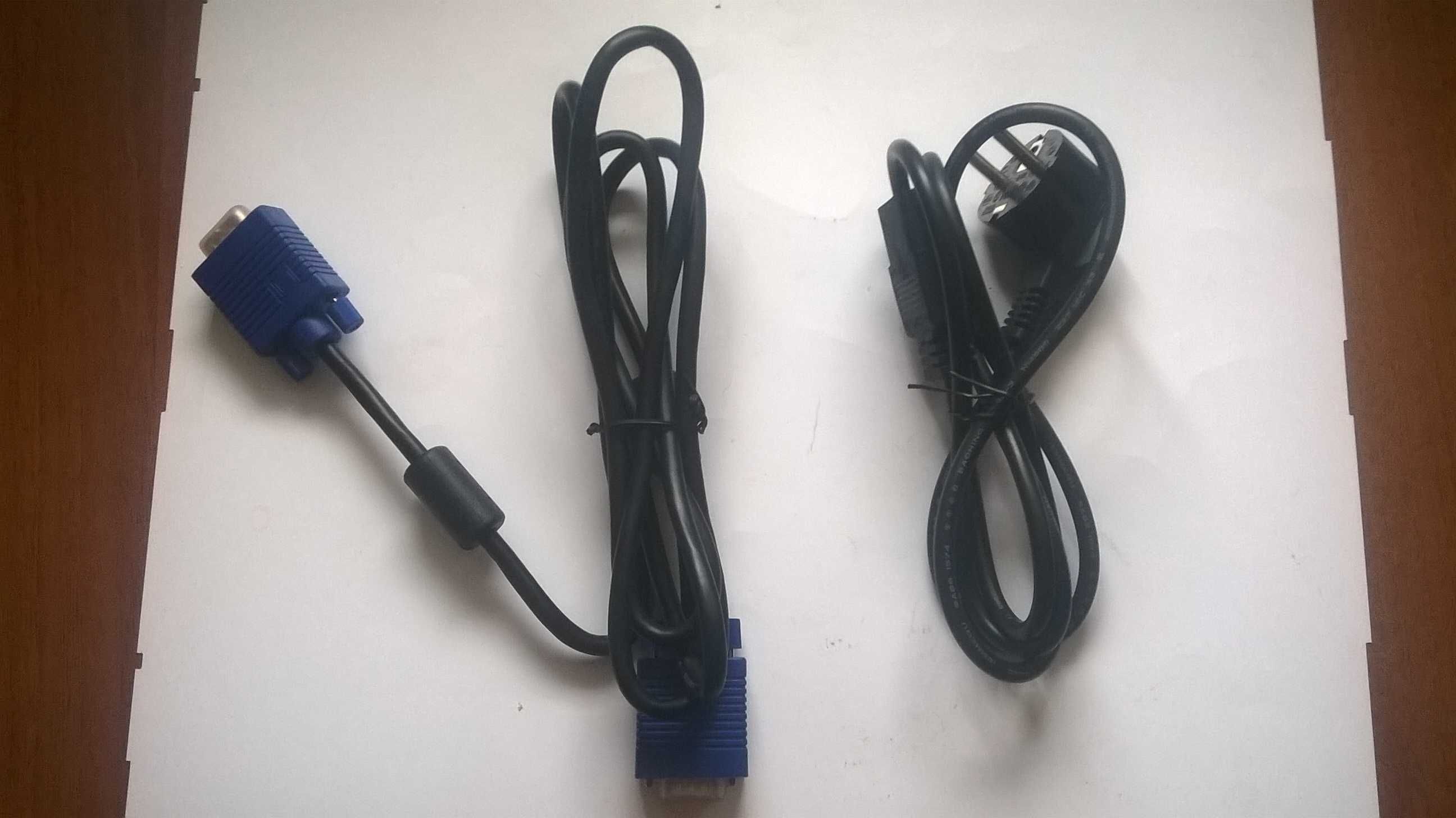 Кабель питания 1.5м и VGA кабель 1.8м для монитора одним лотом