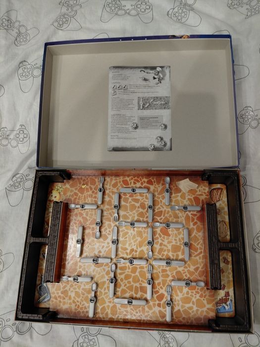 Gra zręcznościowa planszowa la cucaracha gdzie jest karaluch