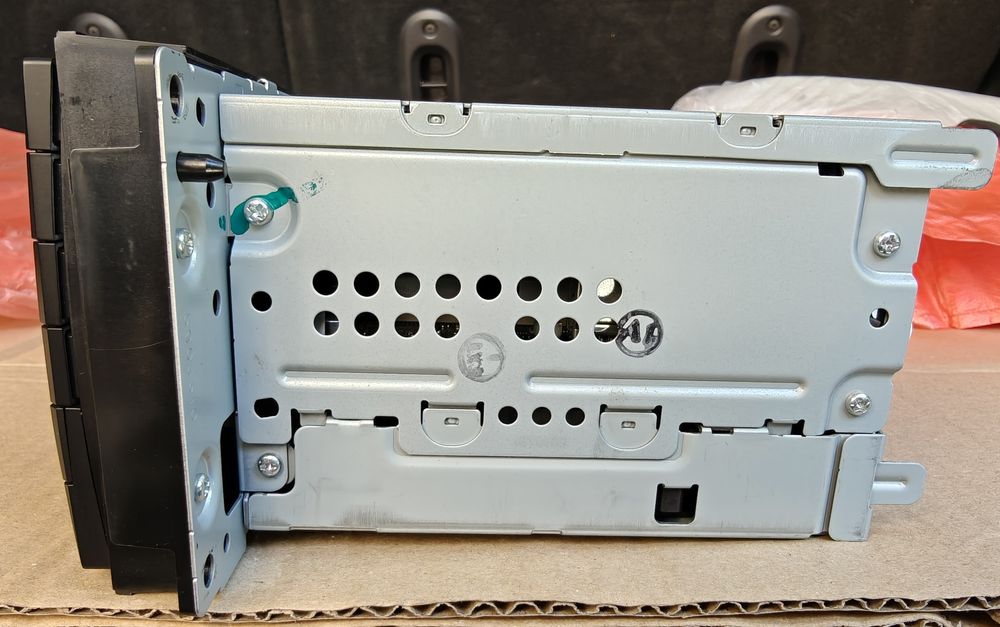 Оригінальна магнітола Jeep patriot/compass з камерою заднього виду