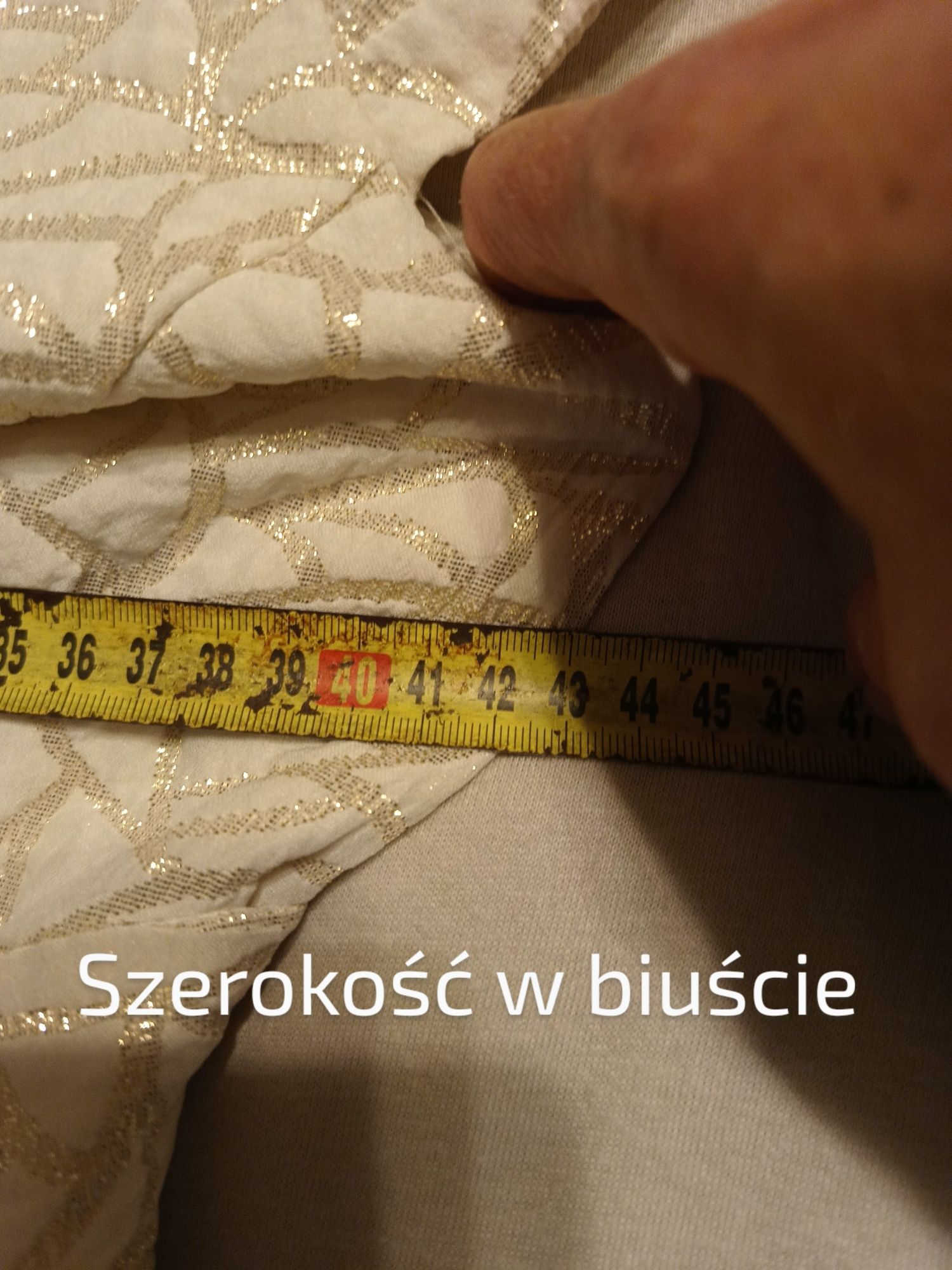 Sukienka ecru ze złotą nitką rozm. 38