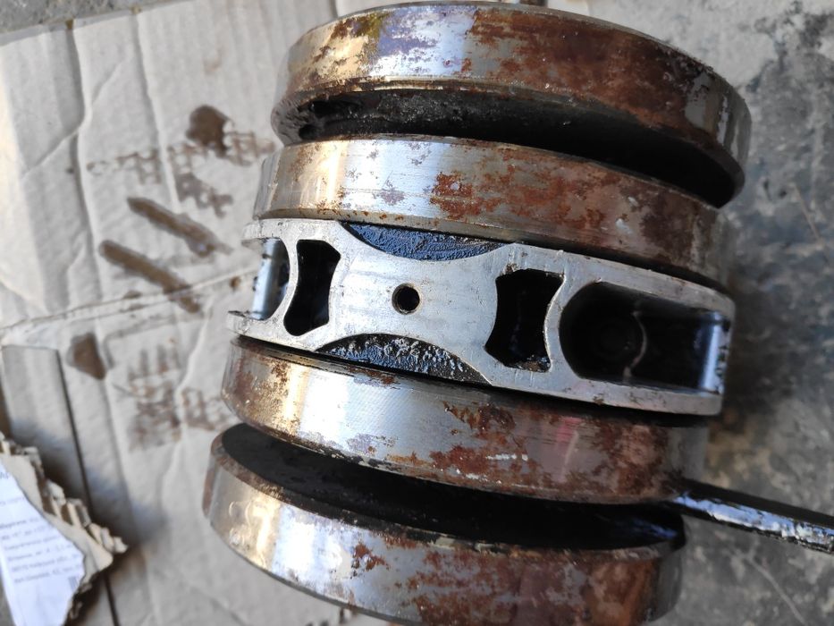 Циліндри колінвал баняк белка старушка ява