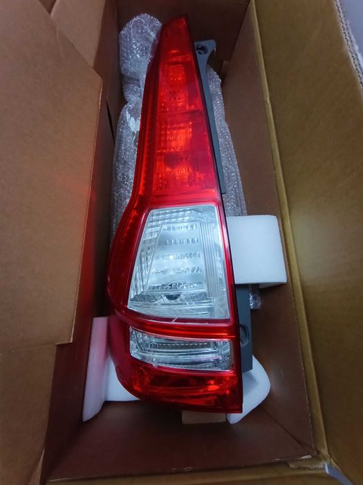 Продам задній лівий ліхтар Хонда срв