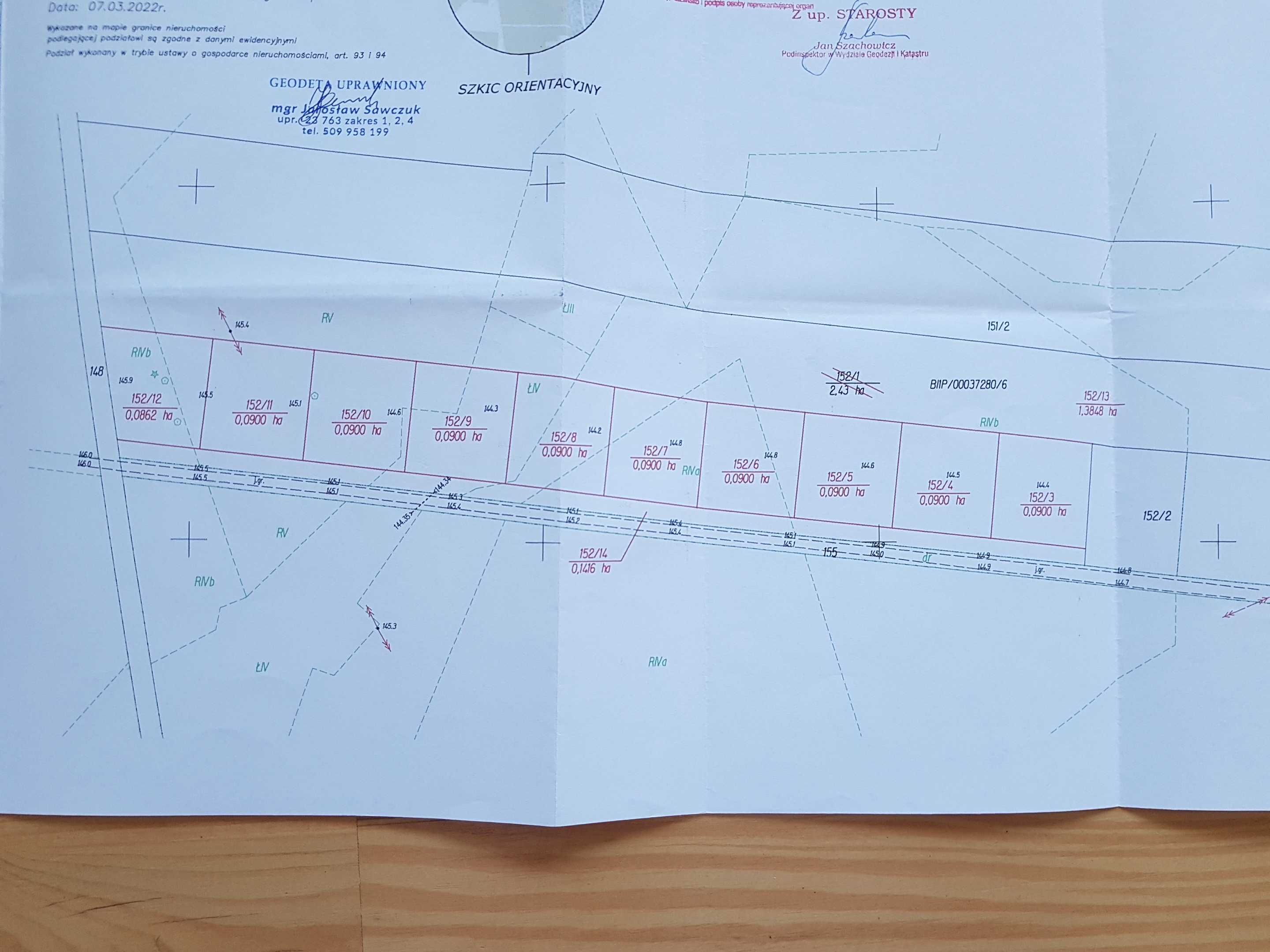 Działka budowlana 900 m2, wieś Rajki, na skraju wsi.
