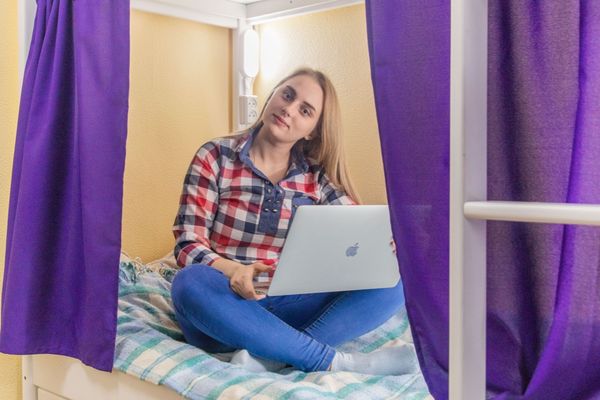Хостел для молодежи в центре Киева У нас весело ! ) М. Золотые Ворота