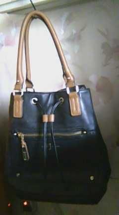 Сумка черная с коричневыми ручками