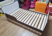 Łóżko dla dziecka 140x70 z motywem Sowy