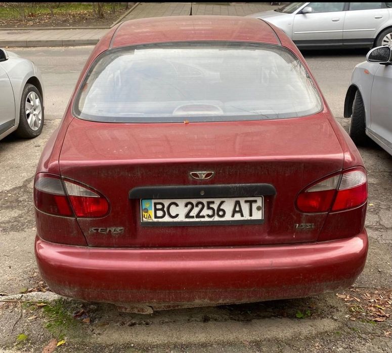Автомобіль Sens Daewoo