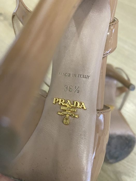 Sandálias PRADA Nude