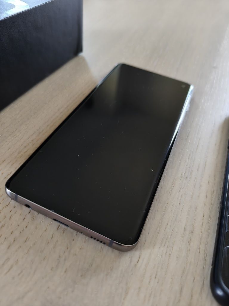 Samsung Galaxy S10 128GB/8GB RAM używany, 100% sprawny