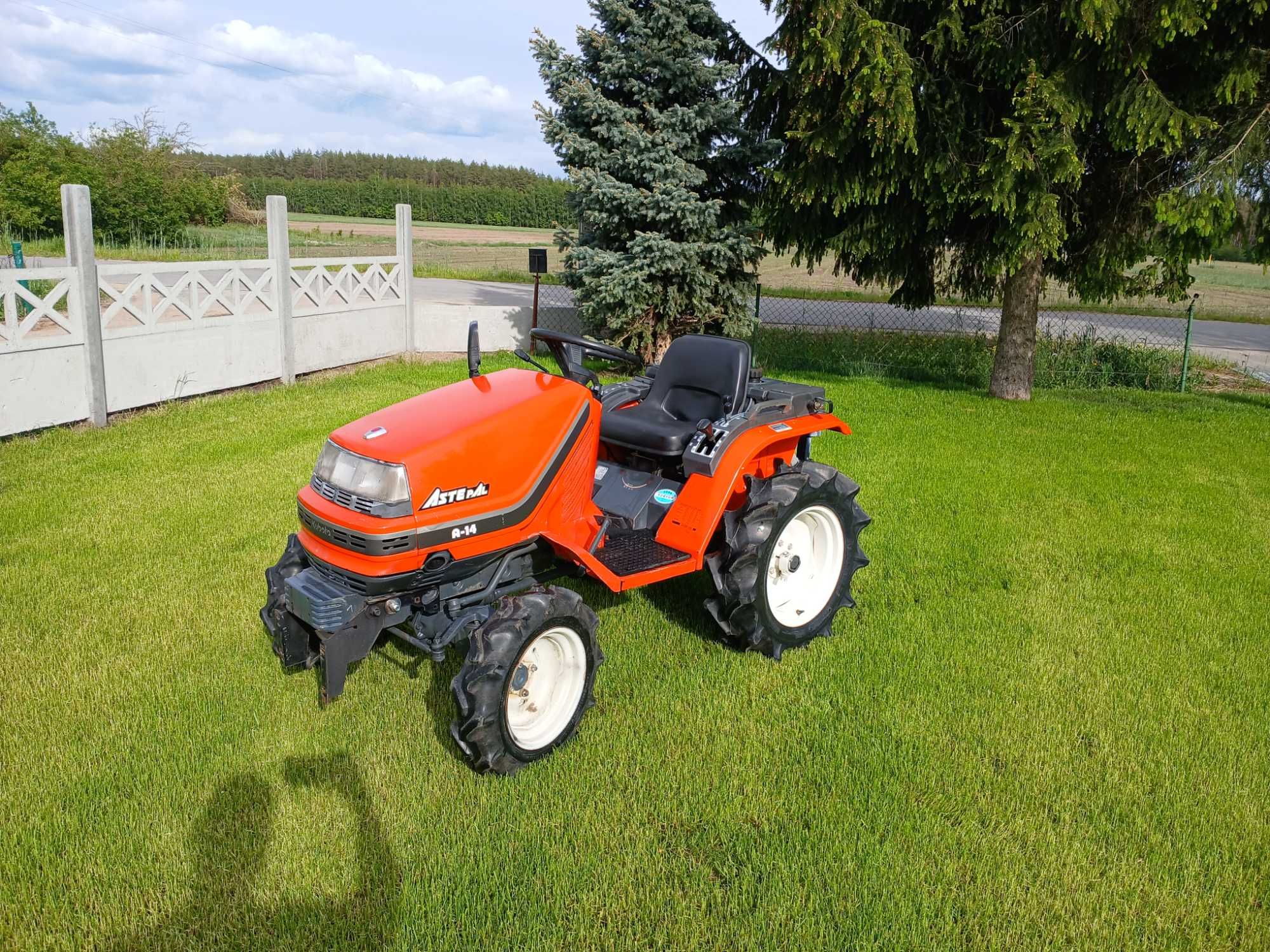 Kubota Aste a14 4x4 mini traktor , ciągnik,traktorek , osprzęt