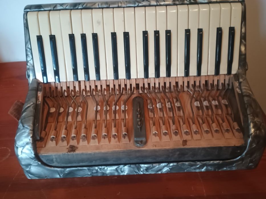 Akordenon Korpus strona melodyczna