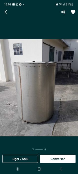 Depósito de aço  inox de 800L.