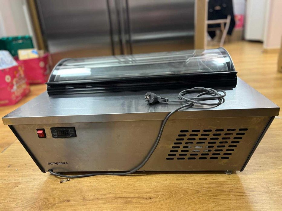 Expositor de Gelados de Mesa (4×5 L) – Tampa Abobadada