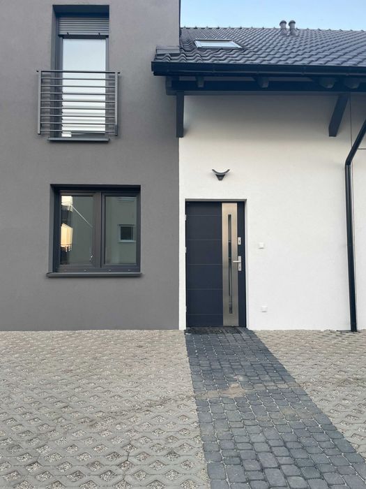 WYNAJMĘ NOWOCZESNY DOM+2 miejsca postojowe+ogródek