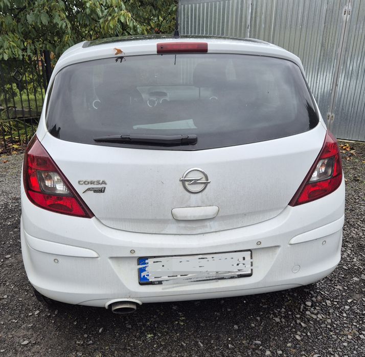 Opel Corsa 1.4 benzyna