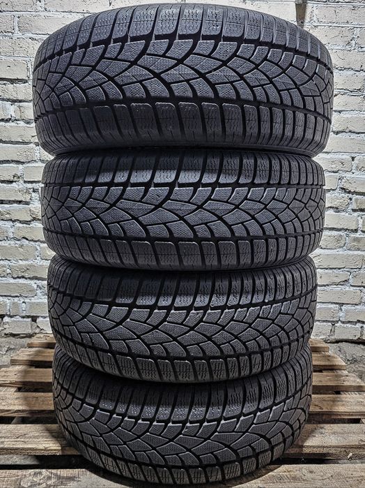 Зимові 235/55r18 Dunlop | 7.5mm | 2023 | Germany | Преміум шини/Ідеал