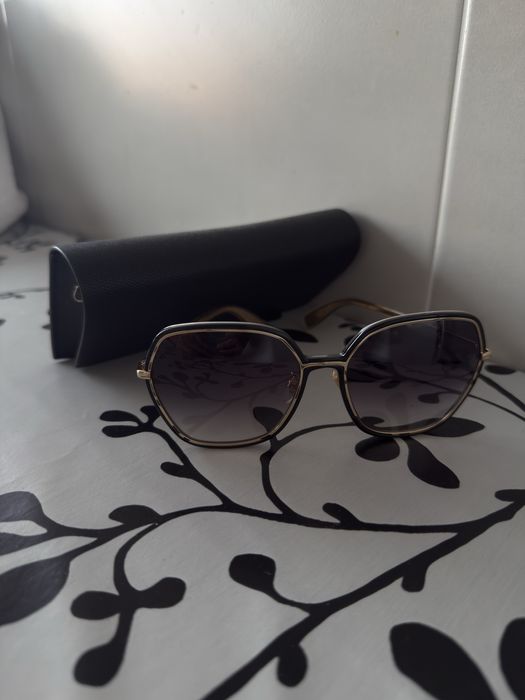 Vendo oculos de sol furla
