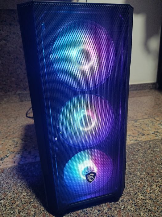 PC gaming | ryzen 5 3600 | RX 5700 XT