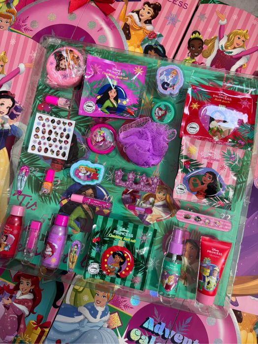 Адвент календар з дитячою косметикою  Princess Disney