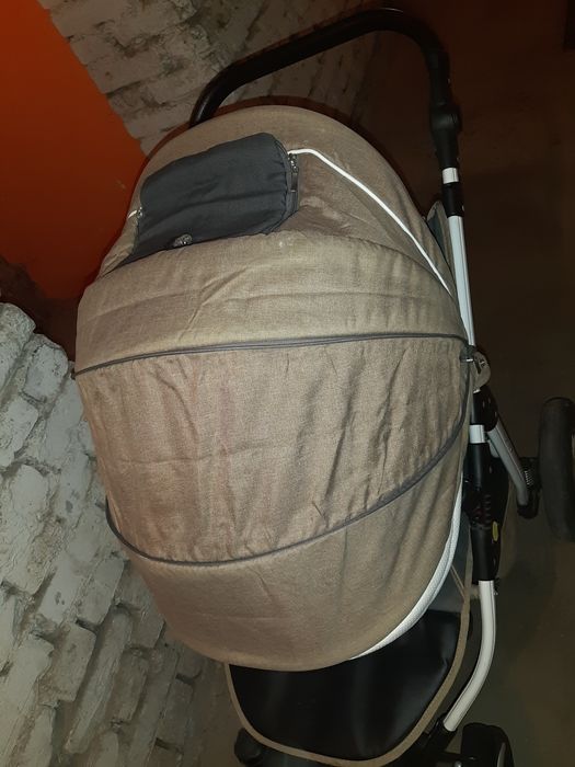 Wózek, spacerówka, pompowane koła, pokrowiec na zimę