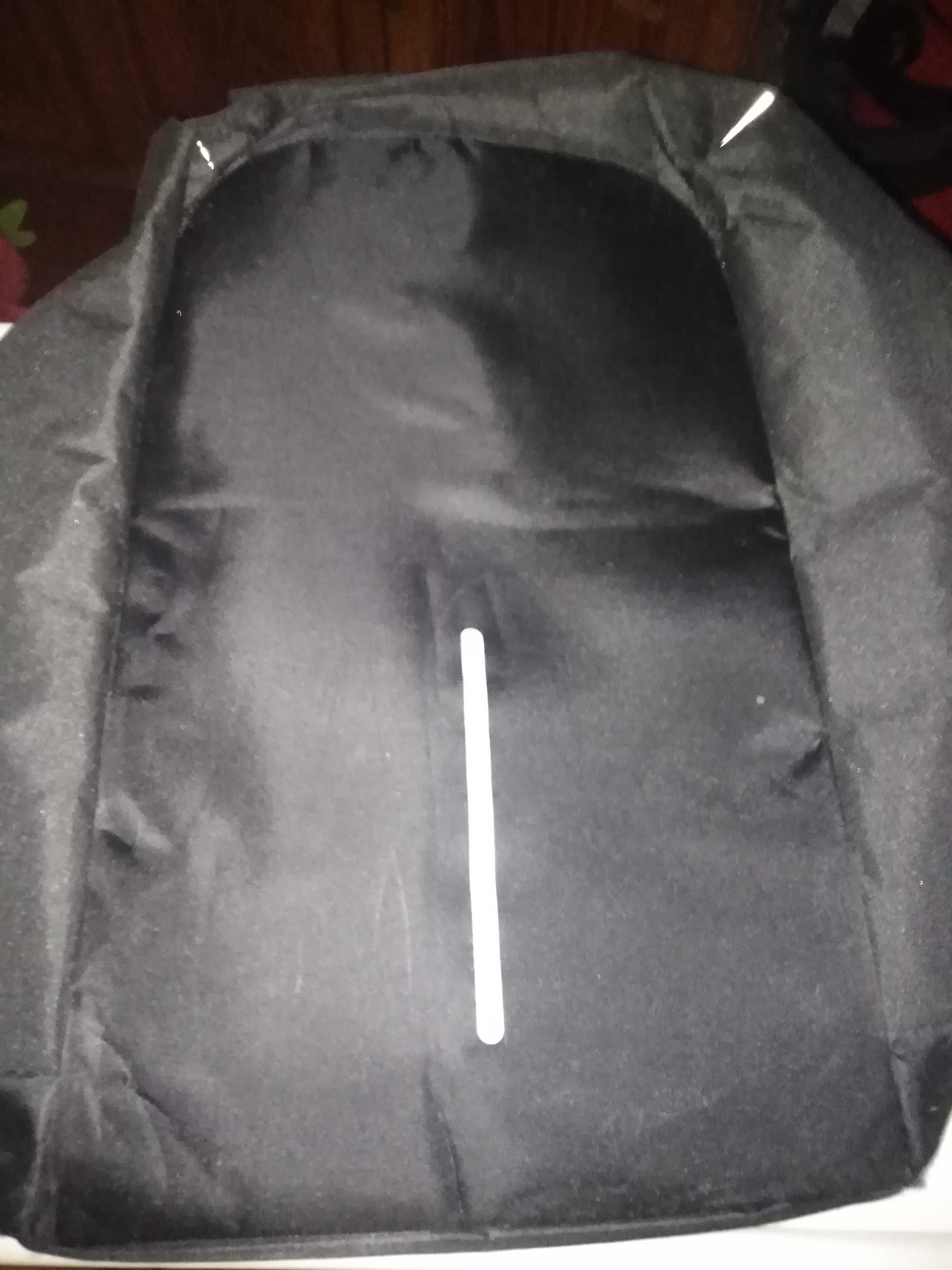 Mochila anti roubo com tomada usb