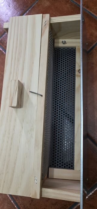 Colmeias , enxames, meias alças , cata polen