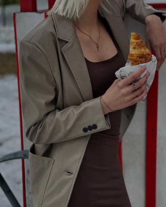 Піджак шкіряний беж