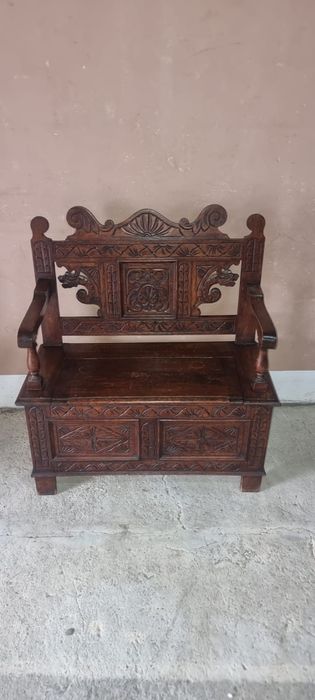 Antyczna skrzynia dębowa