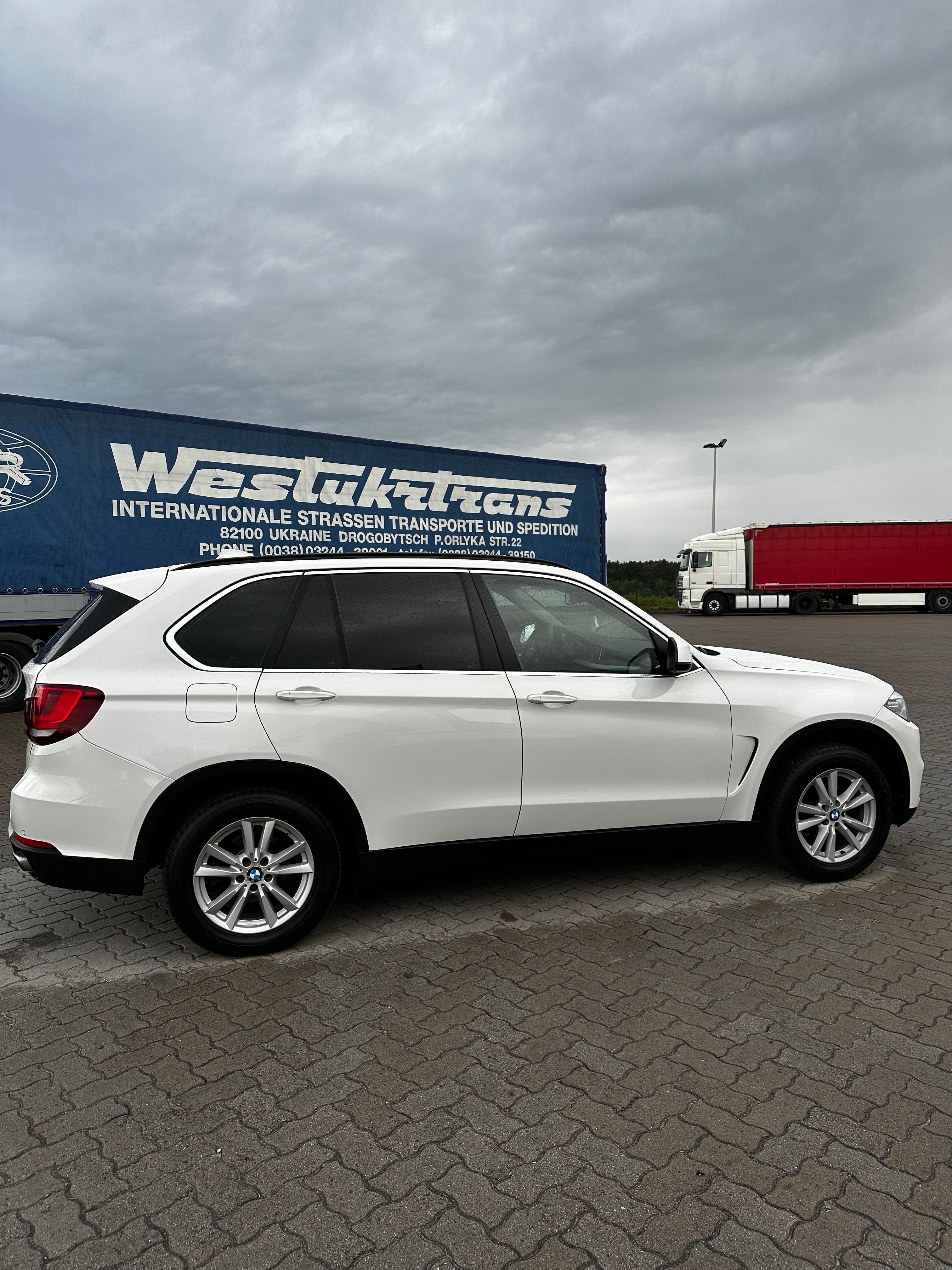 BMW x5 f15 xDrive 4x4 7 місна