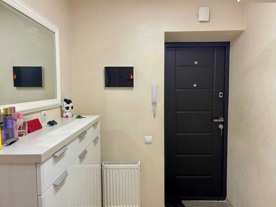 Продаж чудової дворівневої квартири! Виставка