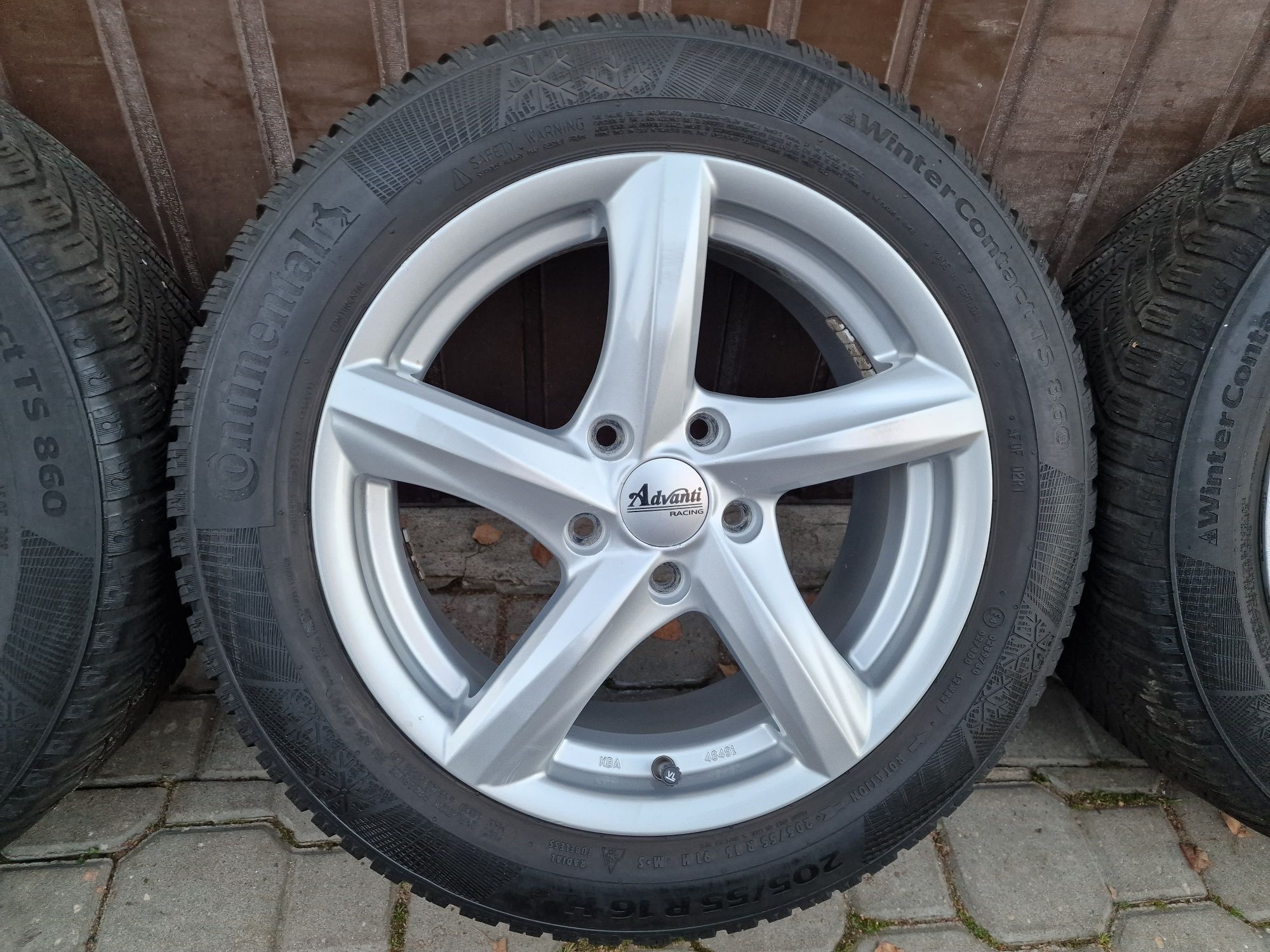 Felgi z oponami 205/55R16 Skoda Octavia 5x112 Yeti Superb VW Golf A4