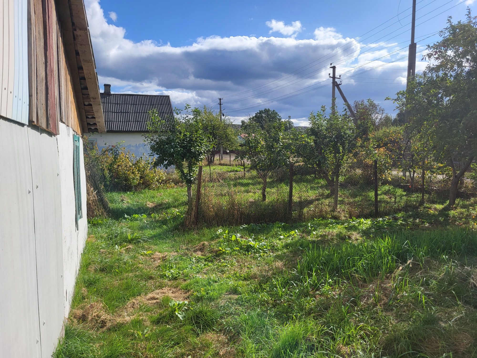 Продам будинок з земельною ділянкою(Клесів)