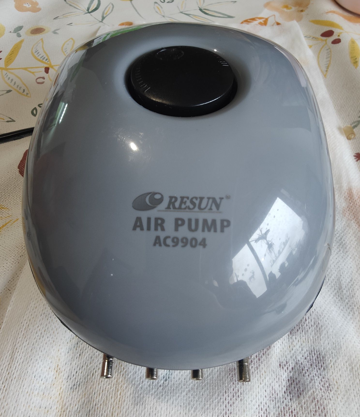 Bomba Ar "Resun Ac-9904" 4 Saidas - 540 L/H - Aquário - Aerador