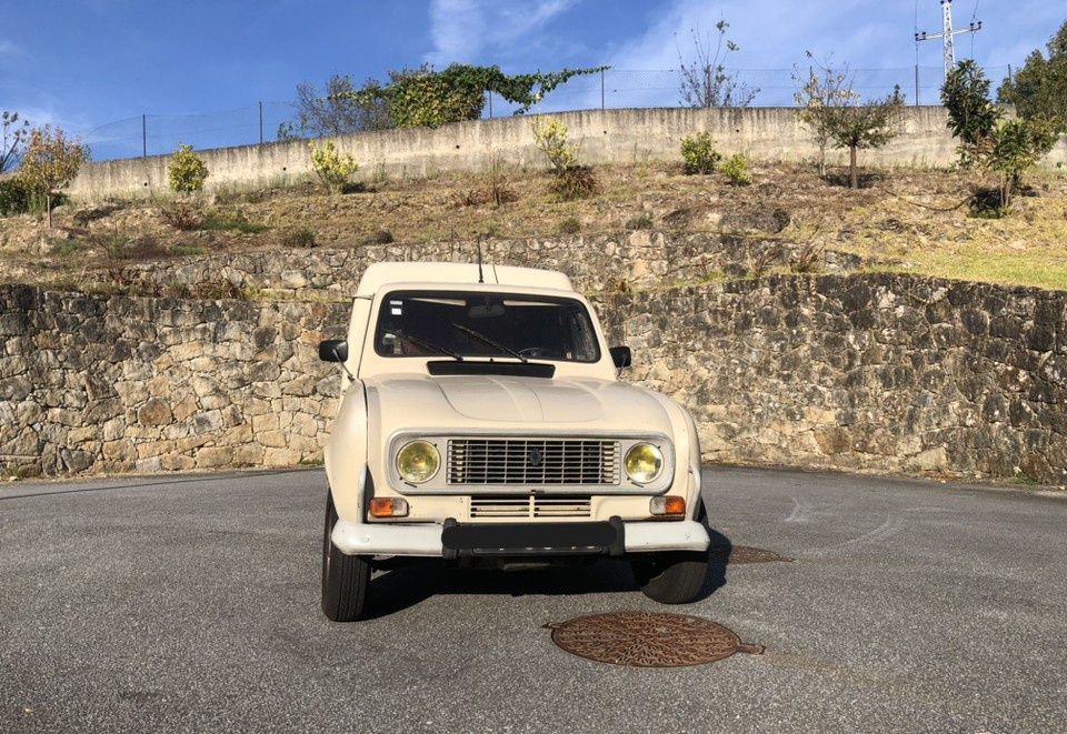 Renault R4 F6 Clássico