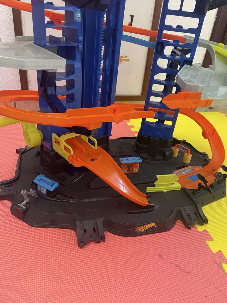 Hot Wheels Ultimate Garage