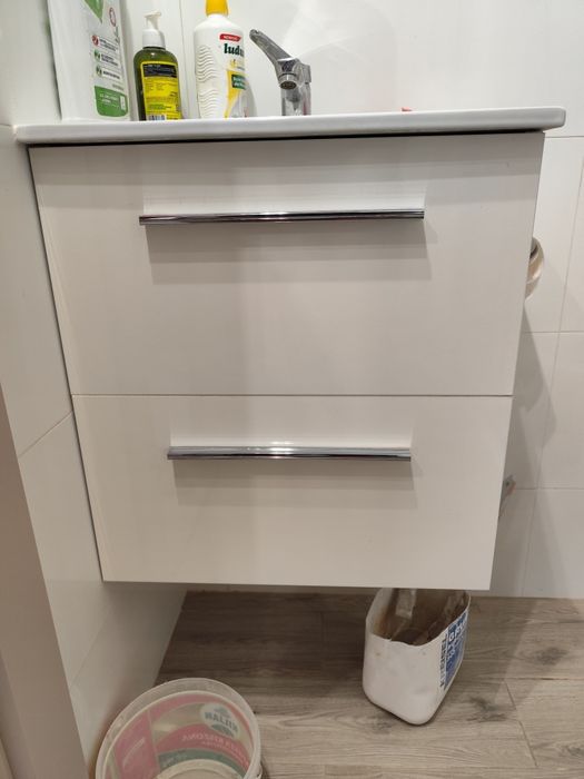 Szafki łazienkowe komplet