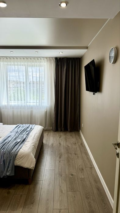 Оренда 2 км квартири з сучасними меблями і ремонтом