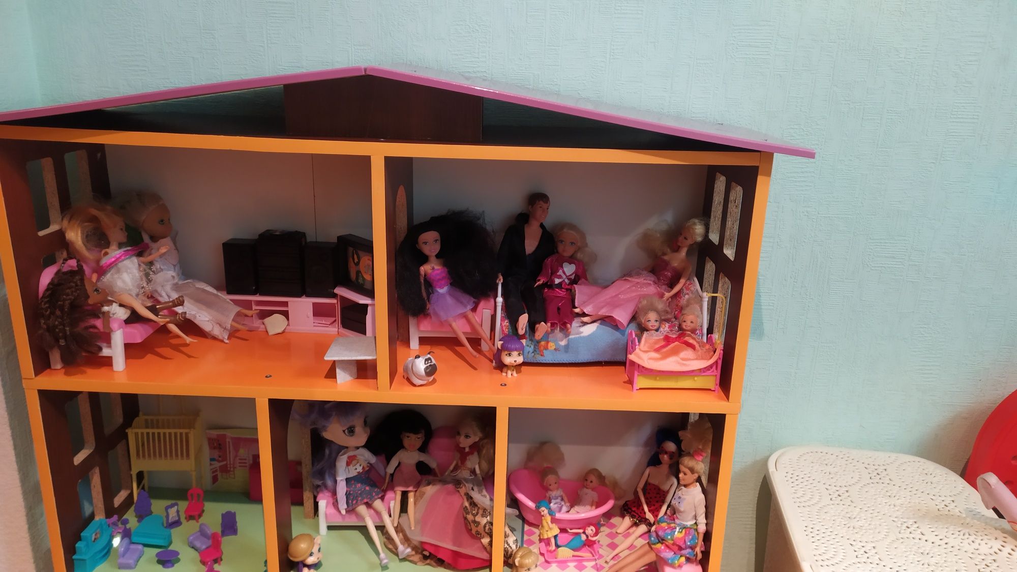 Дом для Барби , для кукл  игрушек
